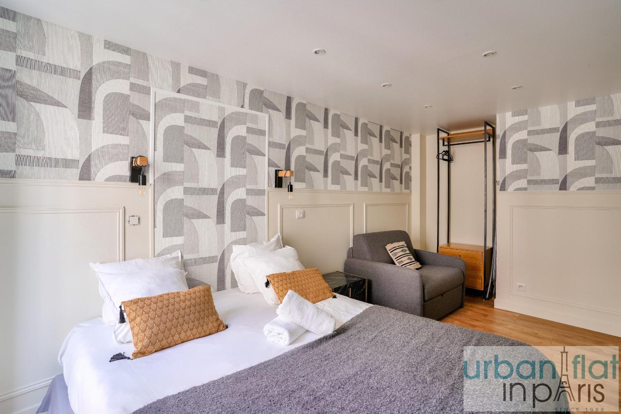 13 Luxury Flat Eiffel Design 2 Apartment Paris Exterior photo